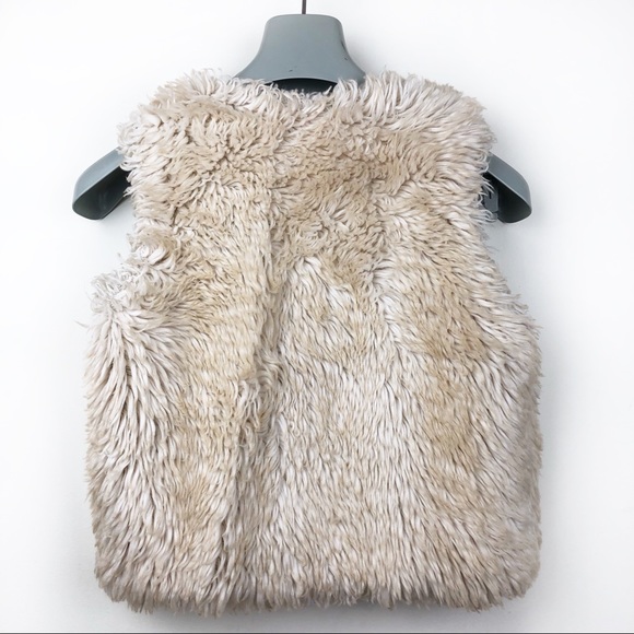 Old Navi high-pile warm Vest size 10-12 - Picture 7 of 7